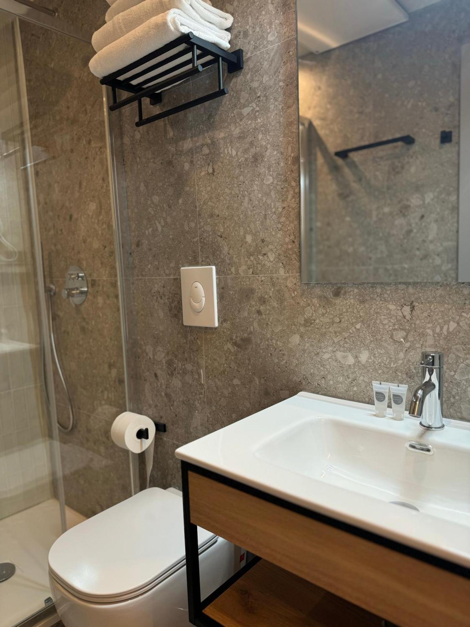 Honeycomb Guesthouse Rzym Zewnętrze zdjęcie