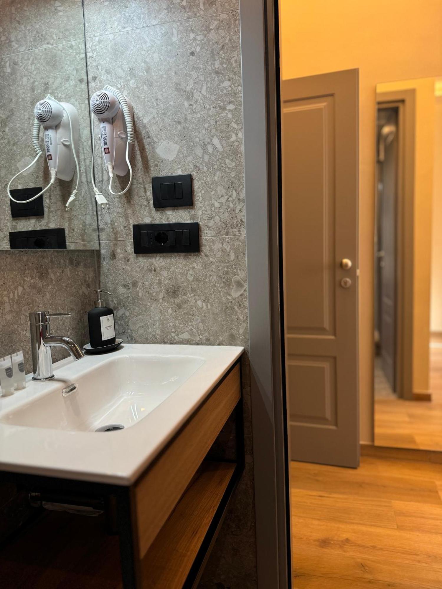 Honeycomb Guesthouse Rzym Zewnętrze zdjęcie