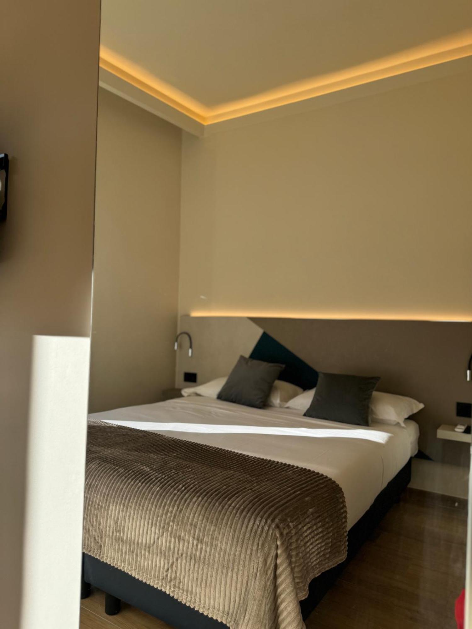 Honeycomb Guesthouse Rzym Zewnętrze zdjęcie