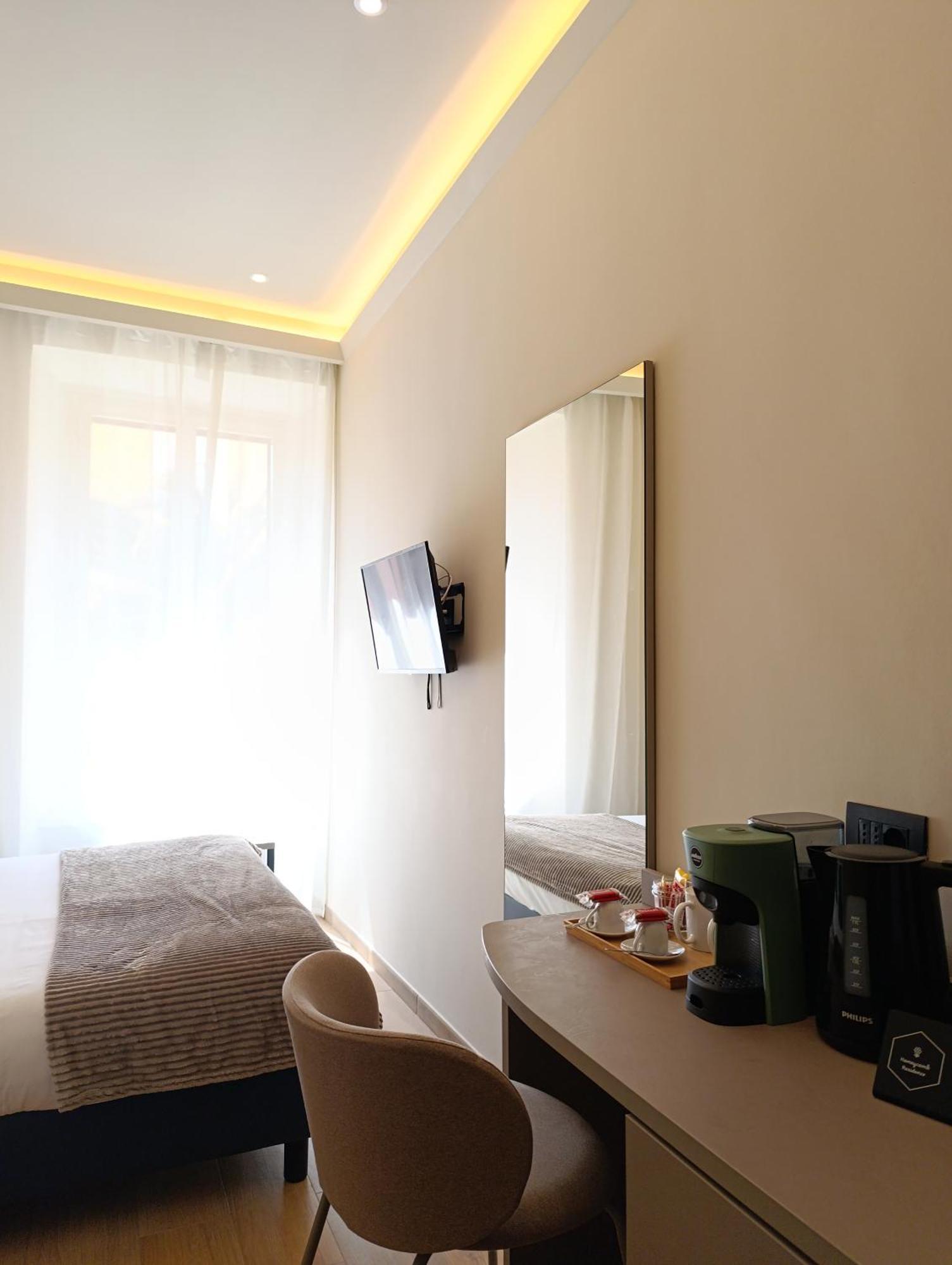 Honeycomb Guesthouse Rzym Zewnętrze zdjęcie