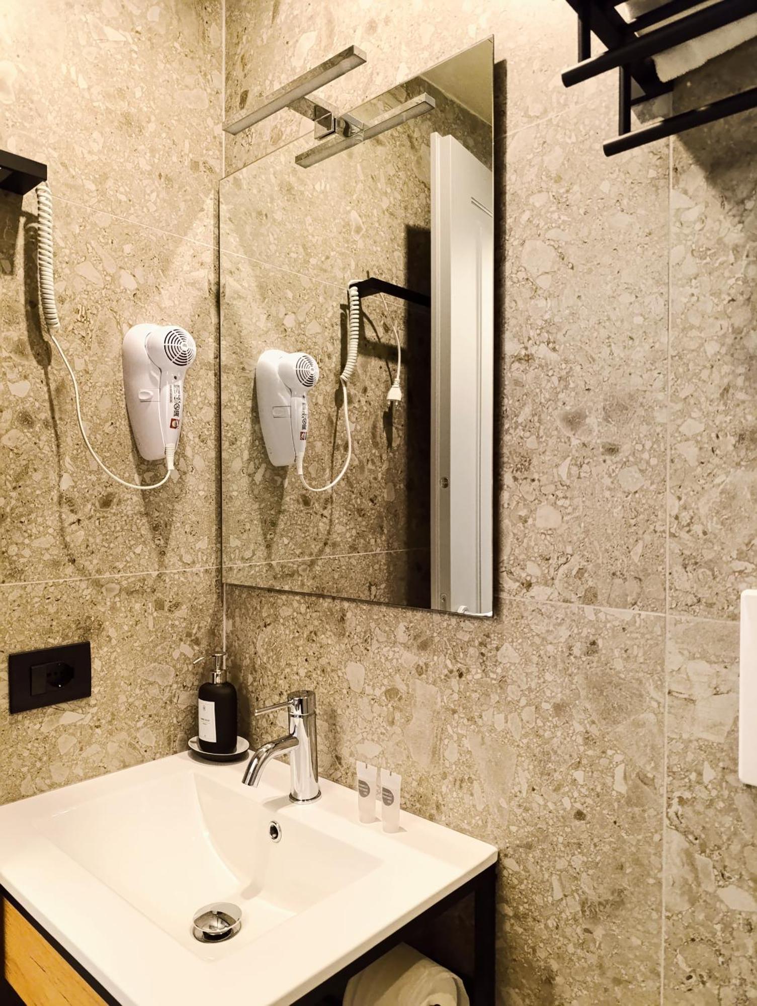 Honeycomb Guesthouse Rzym Zewnętrze zdjęcie